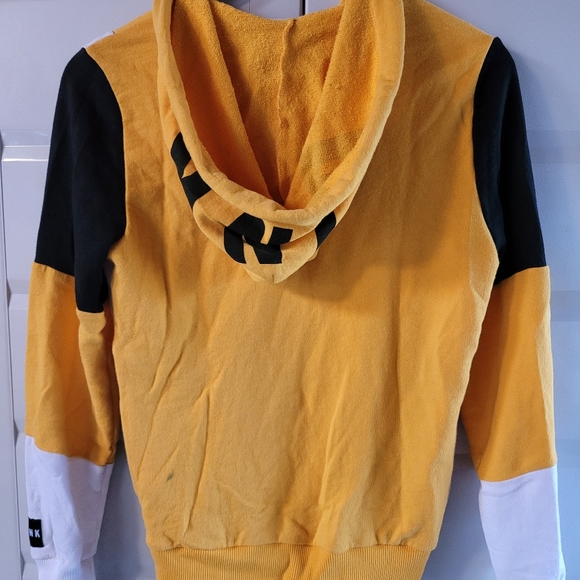 PINK zip up jacket - Picture 2 of 3